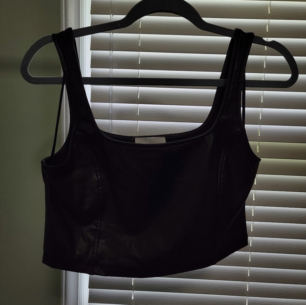 Olive+Oak crop top